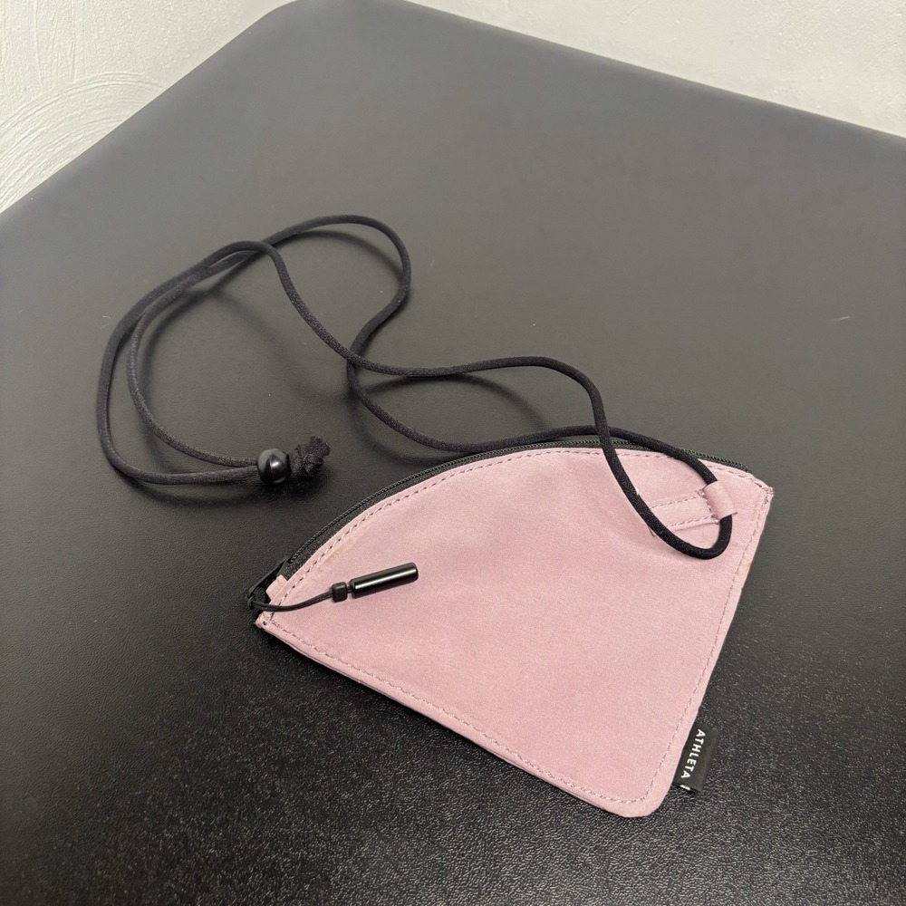 ATHLETA Face Mask Bag‎ Carrying Case with Adjustable Neck Strap - Mauve
